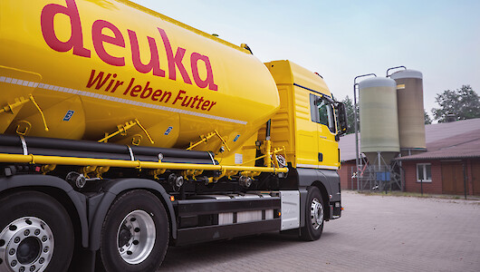 Durch die Verschmelzung erweitert deuka Tiernahrung Cremer das Sortiment seiner Mineralfuttermarke deukaMin umfassend (© deuka Tiernahrung Cremer).
