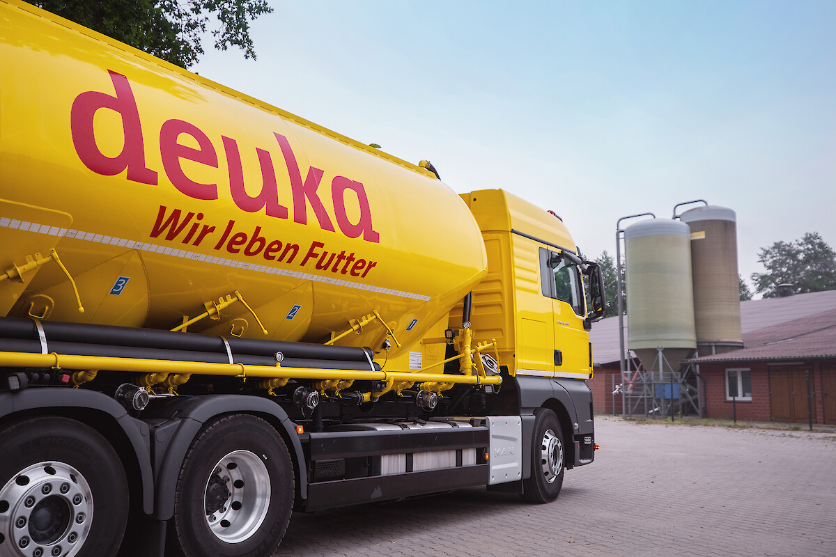 Durch die Verschmelzung erweitert deuka Tiernahrung Cremer das Sortiment seiner Mineralfuttermarke deukaMin umfassend (© deuka Tiernahrung Cremer).