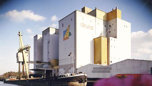 Das Werk Bramsche in voller Pracht Ende der 1980er Jahre (© deuka Tiernahrung Cremer).
